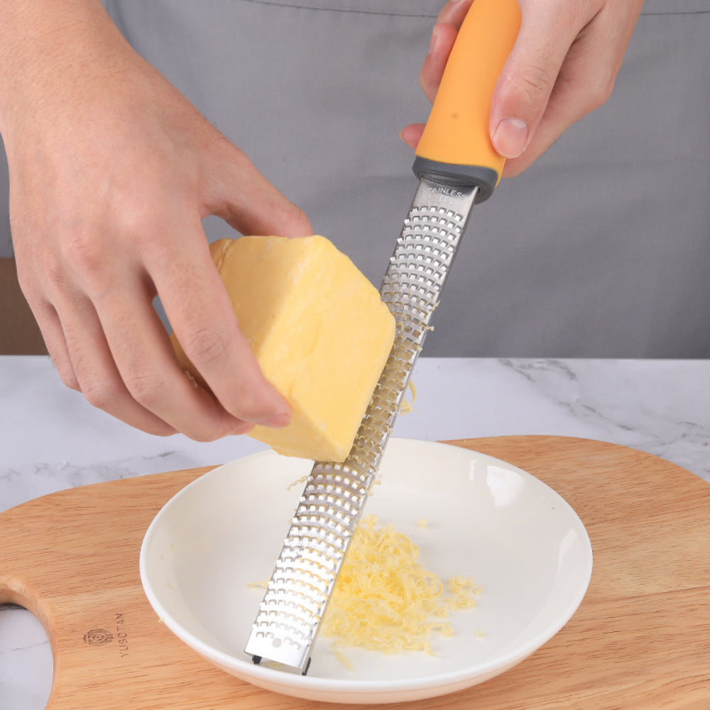 Stainless Steel Kitchen Zester – Grate Ginger, Nutmeg, Lemon & Cheese