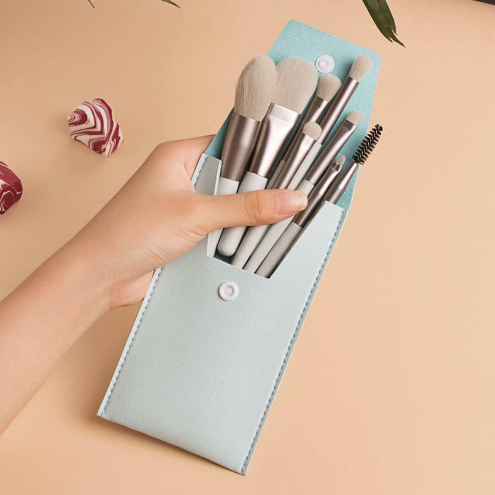 8PCS Travel Makeup Brush Set - Mini Premium Synthetic Fiber Brushes for Foundation, Blush, Eyes & Lips with Portable Storage Bag