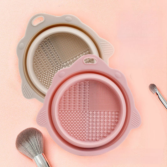 Portable Makeup Brush Cleaning Mat – Round Silicone Brush Cleaner Pad with Washing Tool